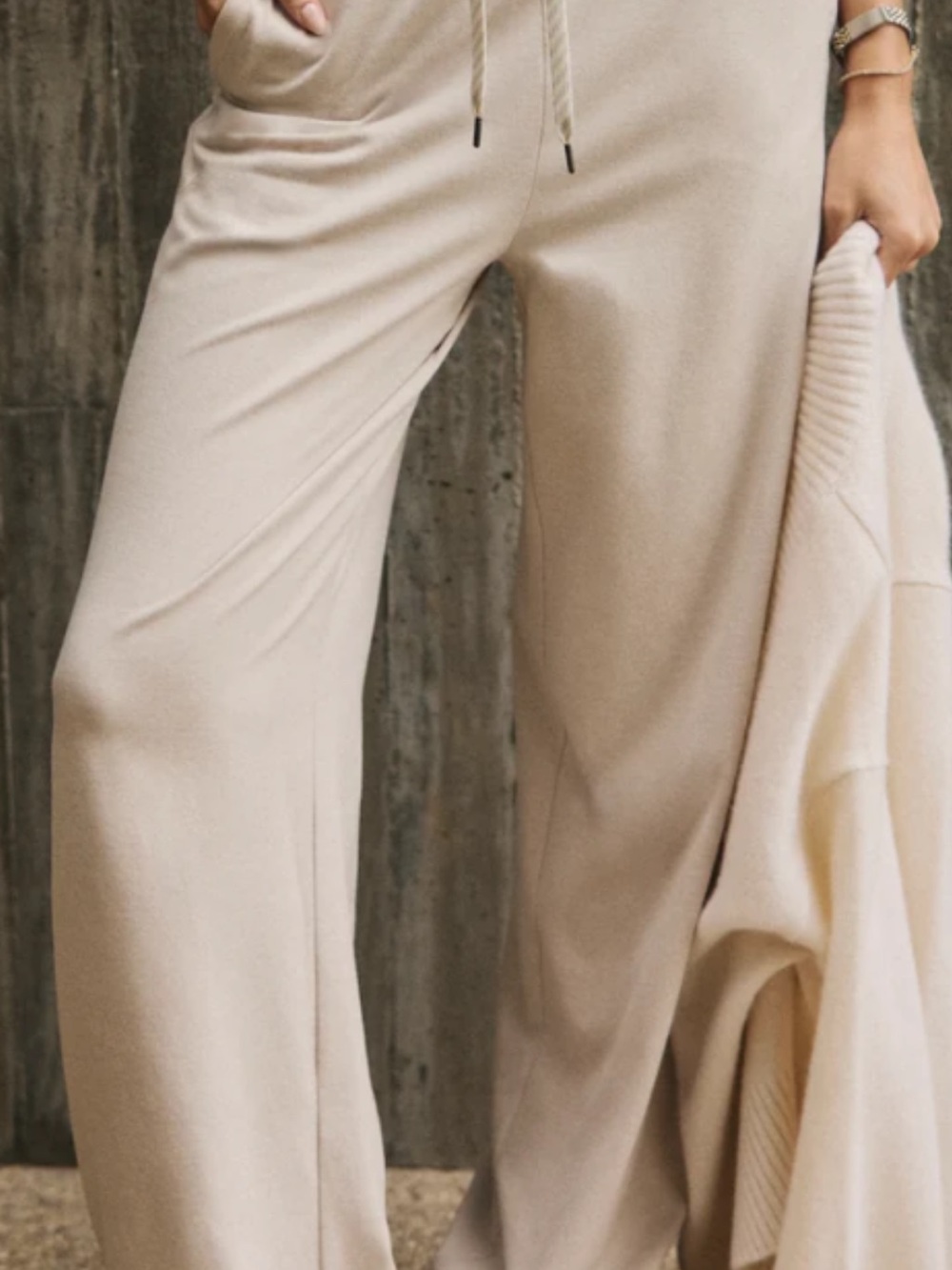 Vuori Halo essential wide leg pants XS